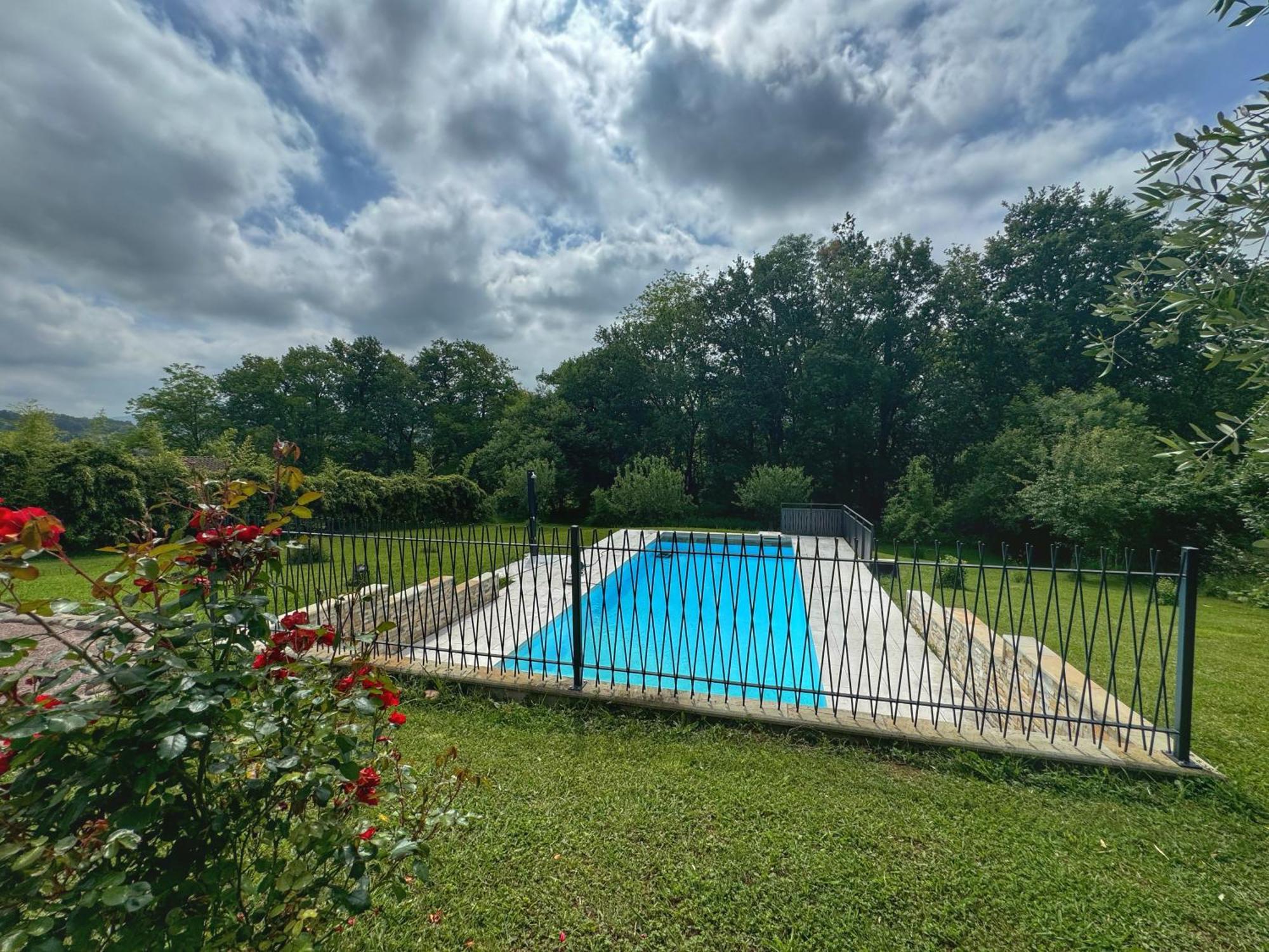 Maison Avec Piscine Caro  Exteriér fotografie